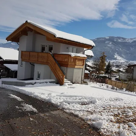 Haus Am Bach 卡普伦