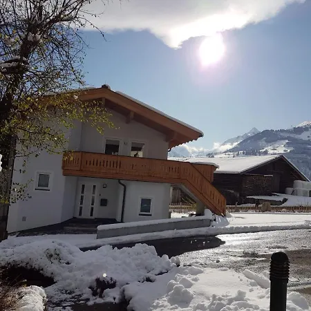 Nyaraló Haus Am Bach Kaprun